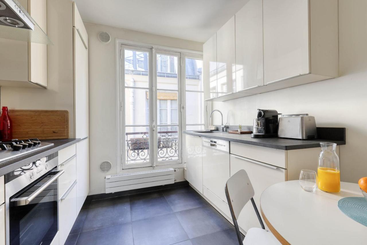 Ideal 1 Bd Flat With Balcony - 05 * Parijs
