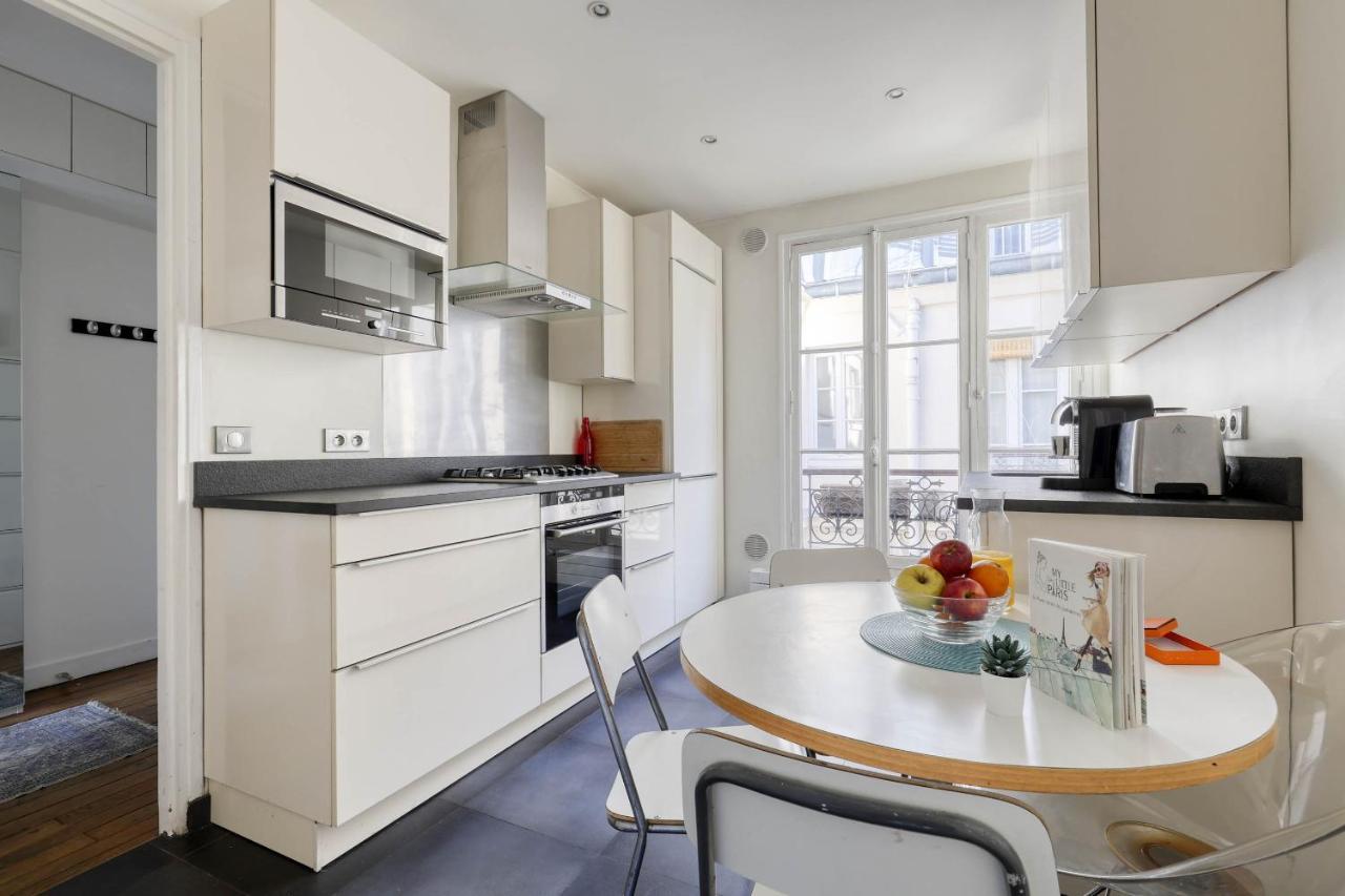 Ideal 1 Bd Flat With Balcony - 05 Apartment
